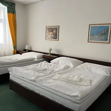 Hotel Omega 3*