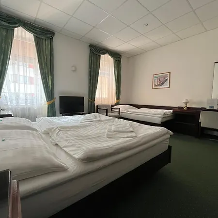 Hotel Omega