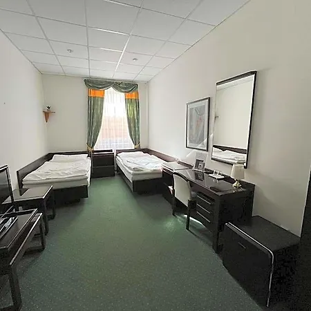 Omega Hotel 3*