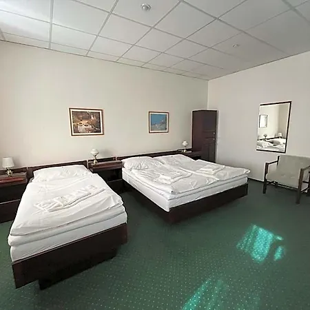 Hotel Omega 3*